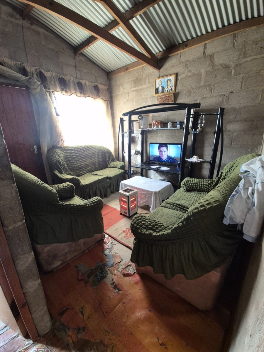 2 Bedroom Property for Sale in Kwazakhele Eastern Cape